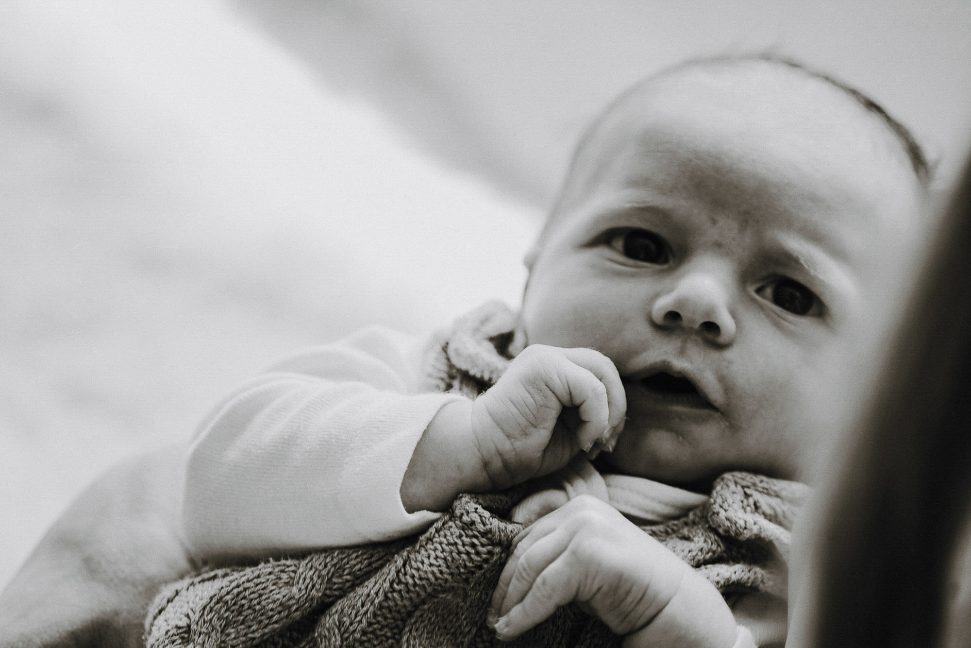 Authentische Babyfotografie in Stuttgart – ruhig, echt und zeitlos