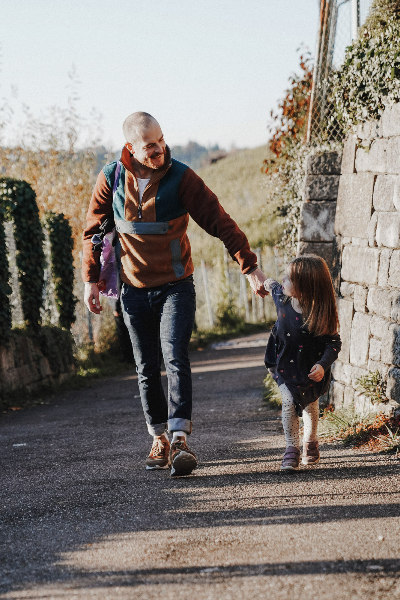 Familienfotos draußen im Raum Esslingen – ungezwungen und lebendig