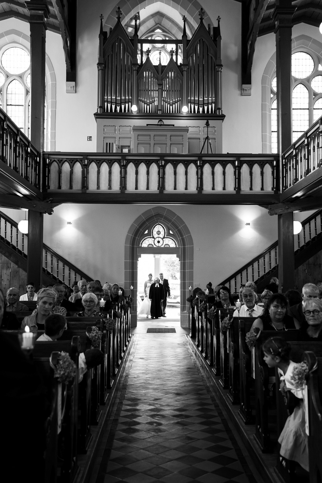 Emotionale Hochzeitsreportage mit natürlichen Momenten und echten Gefühlen