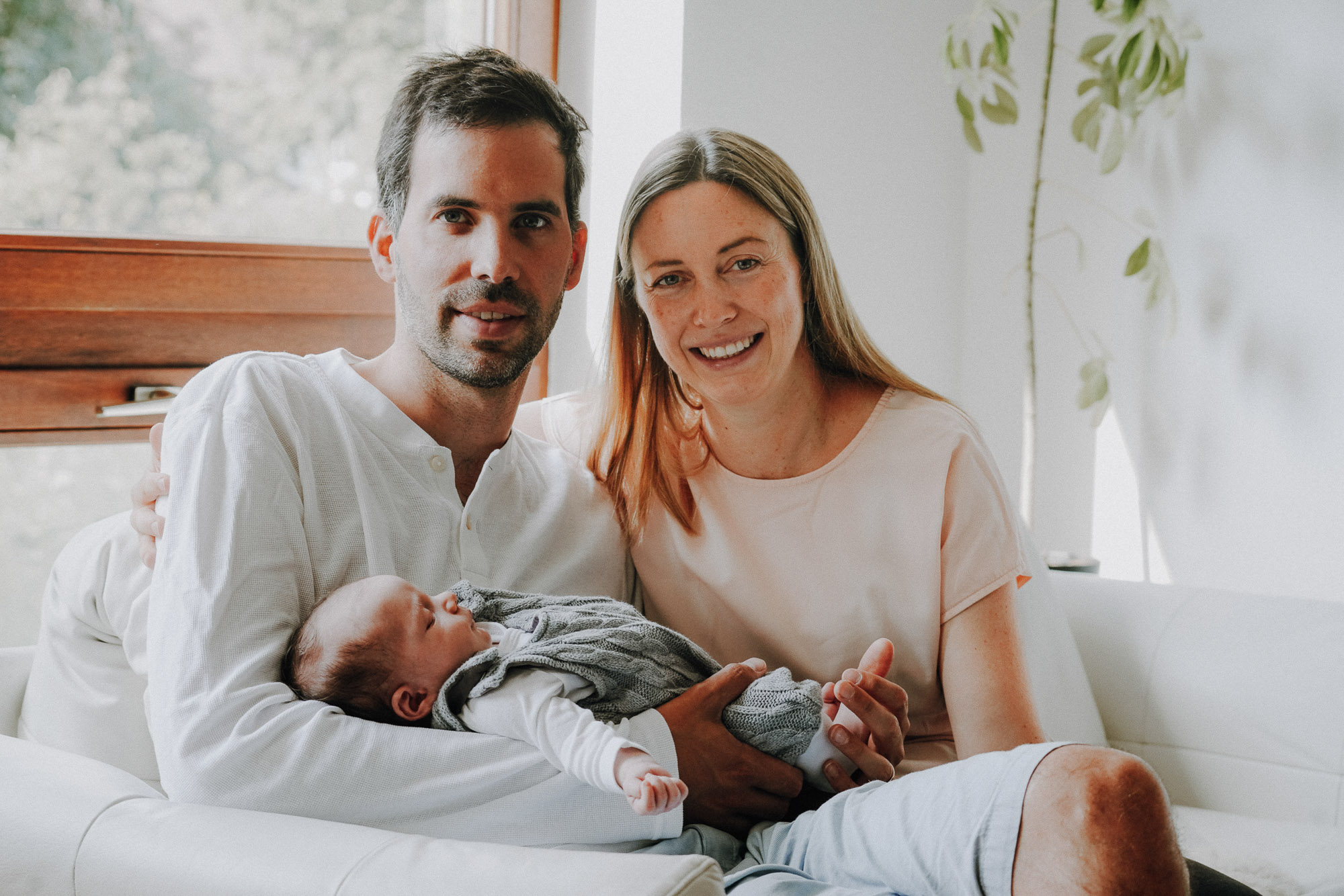 Sanfte Babyfotografie – ruhige und natürliche Neugeborenenmomente